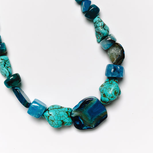 Turquoise and quartz agate